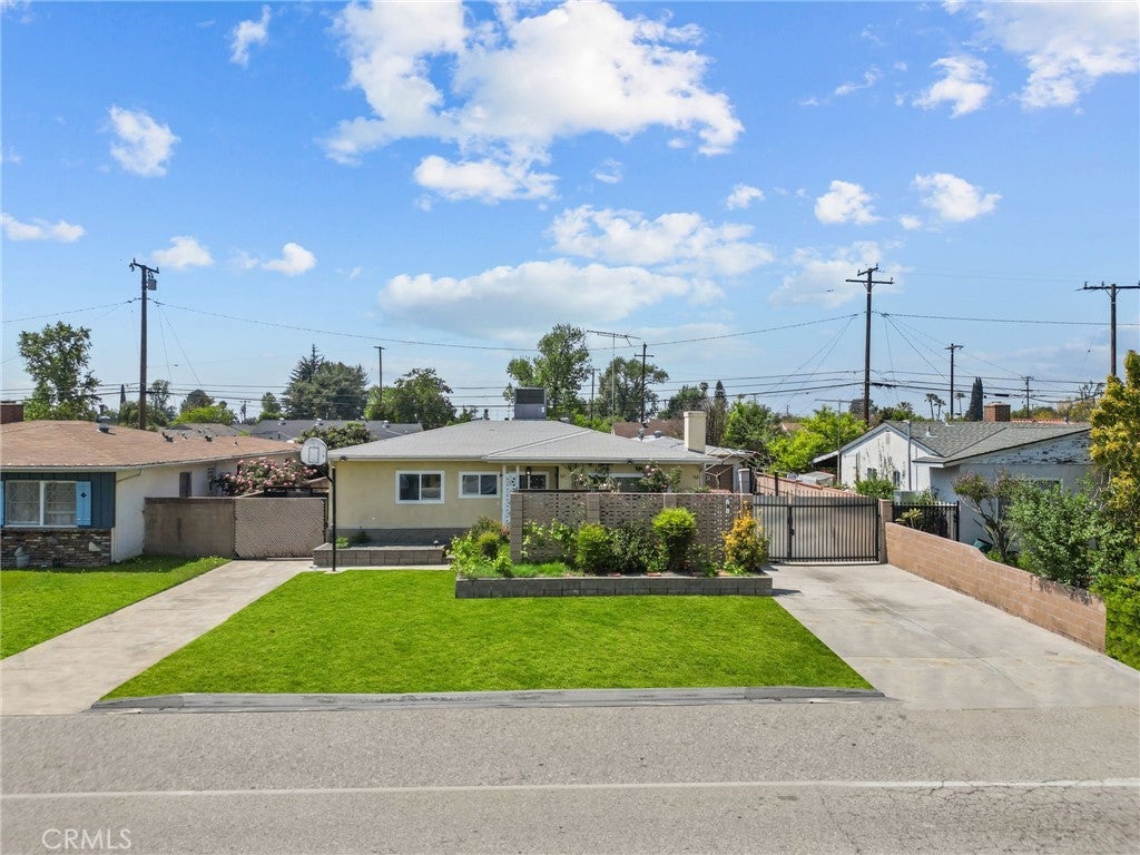 Photo of Listing #OC25081948