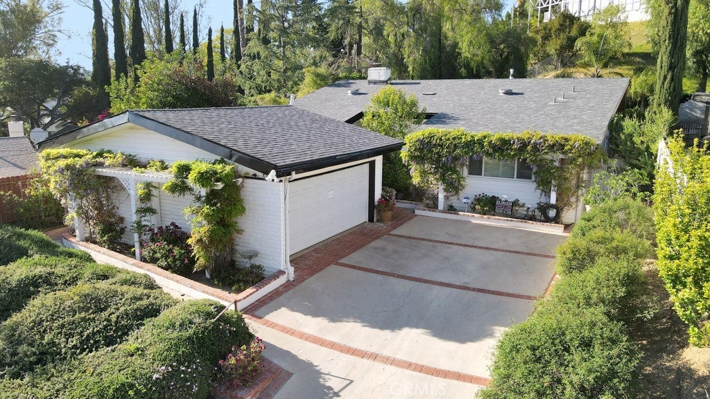 Photo of Listing #SR25082030