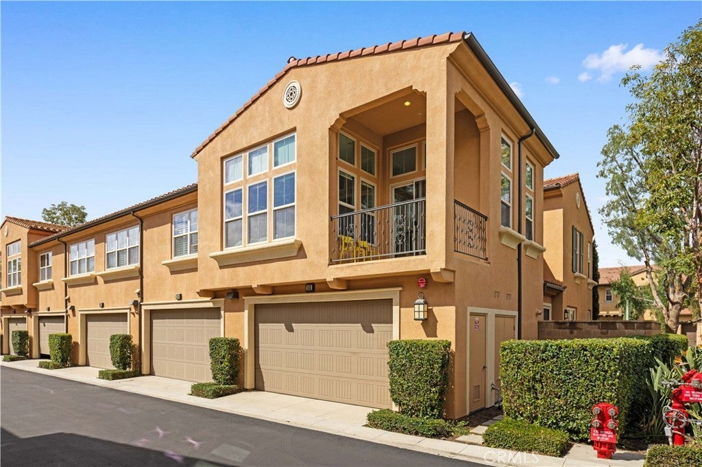 Photo of Listing #OC25082103