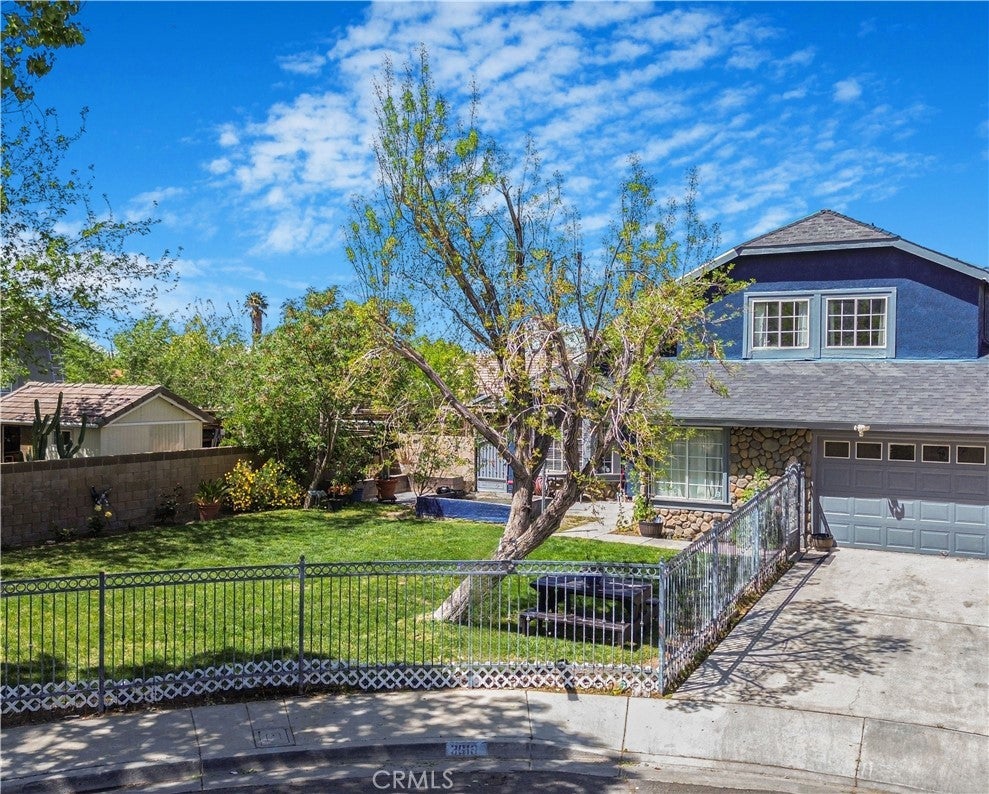 Photo of Listing #SR25082094