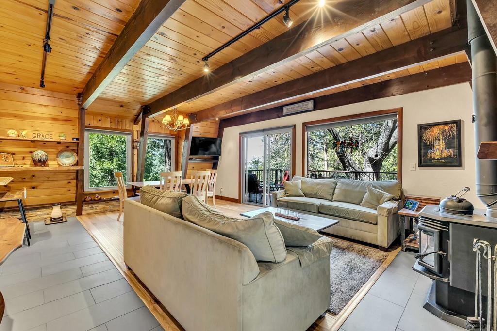 Photo of Listing #219128456DA