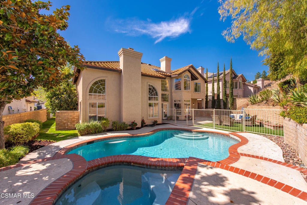 Photo of Listing #225001843