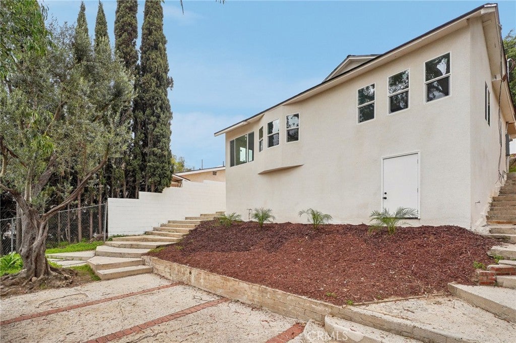 Photo of Listing #DW25082277