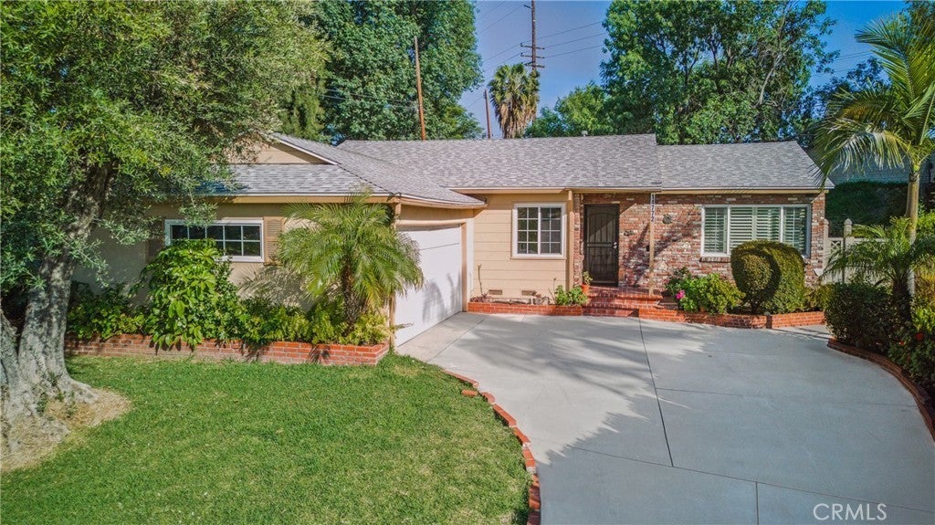 Photo of Listing #DW25082240