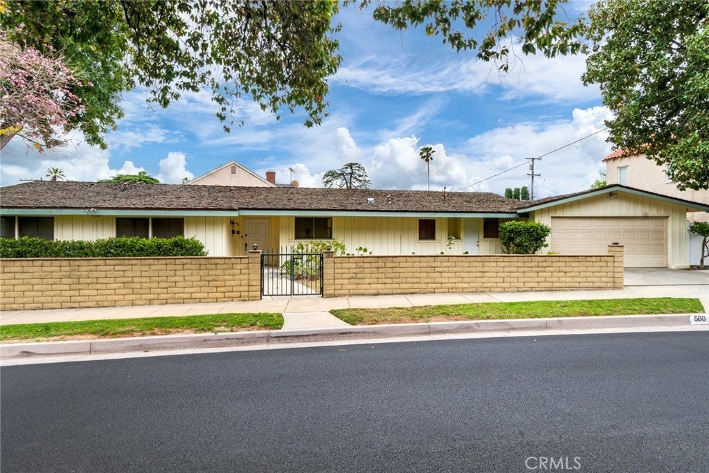 Photo of Listing #TR25082346