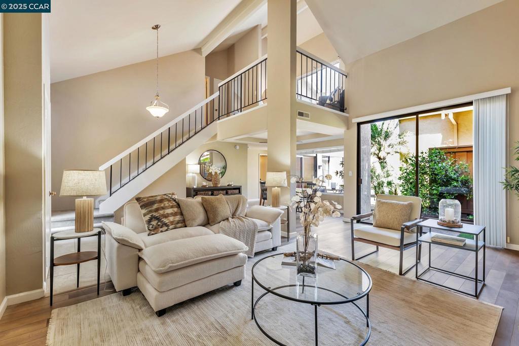 Photo of Listing #41093321