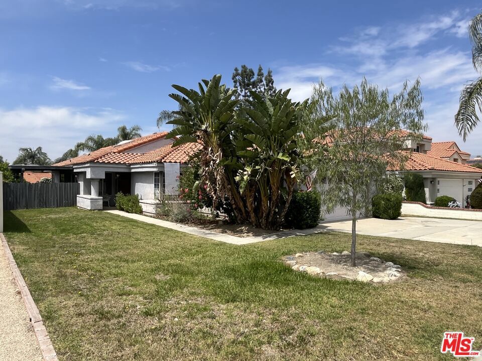 Photo of Listing #25525427