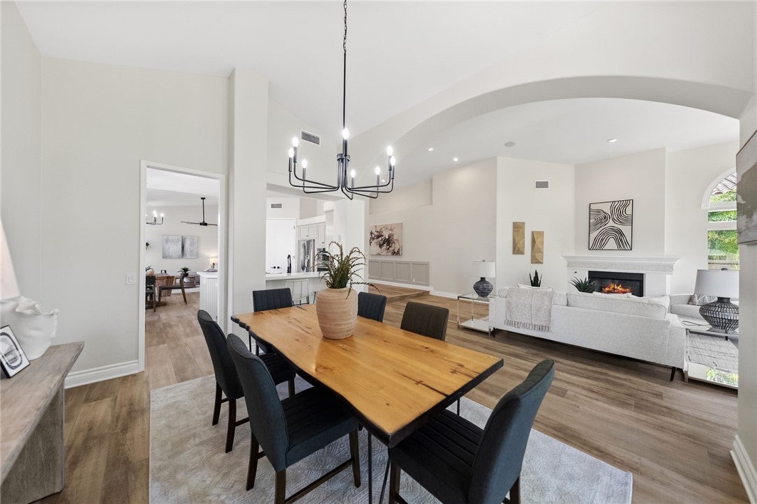 Photo of Listing #SW25080567