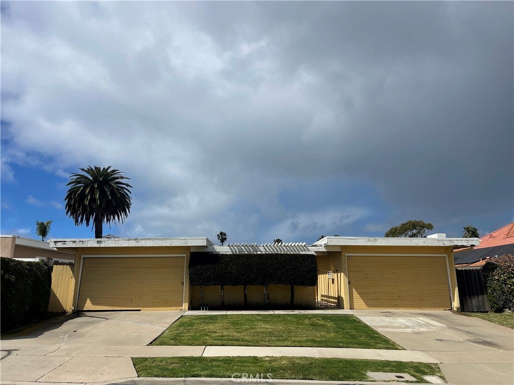 Photo of Listing #OC25081752