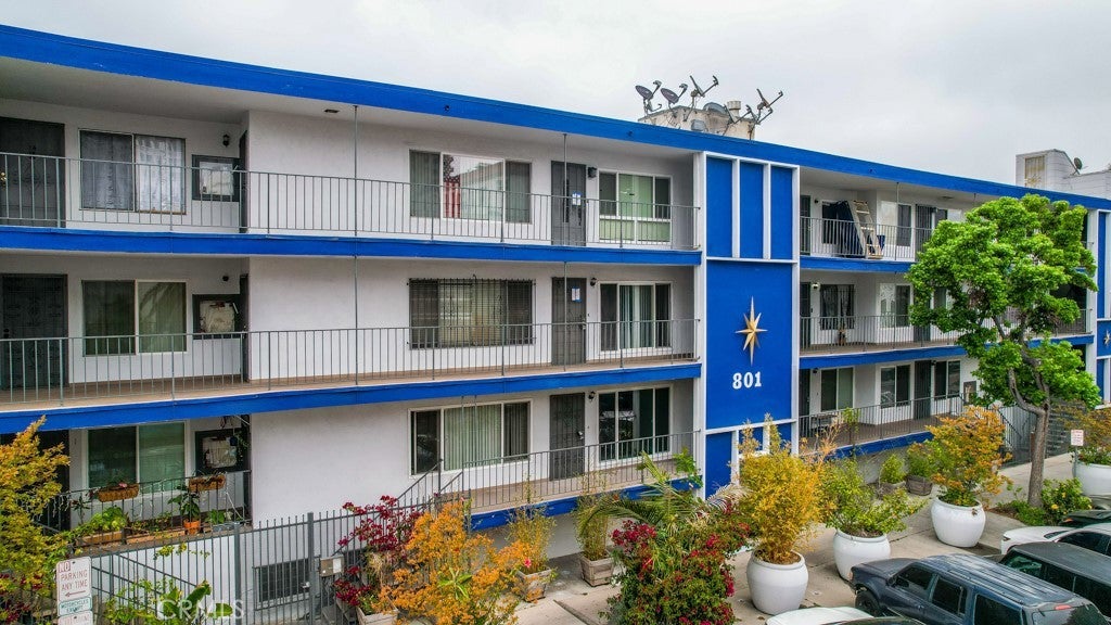 Photo of Listing #DW25082860