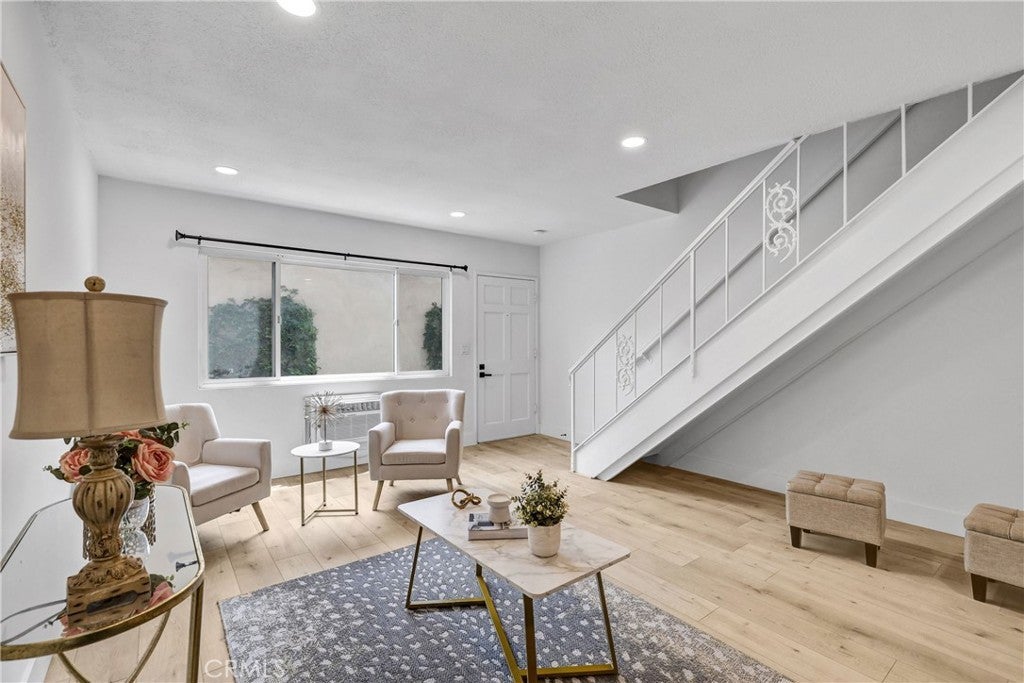 Photo of Listing #PW25081582