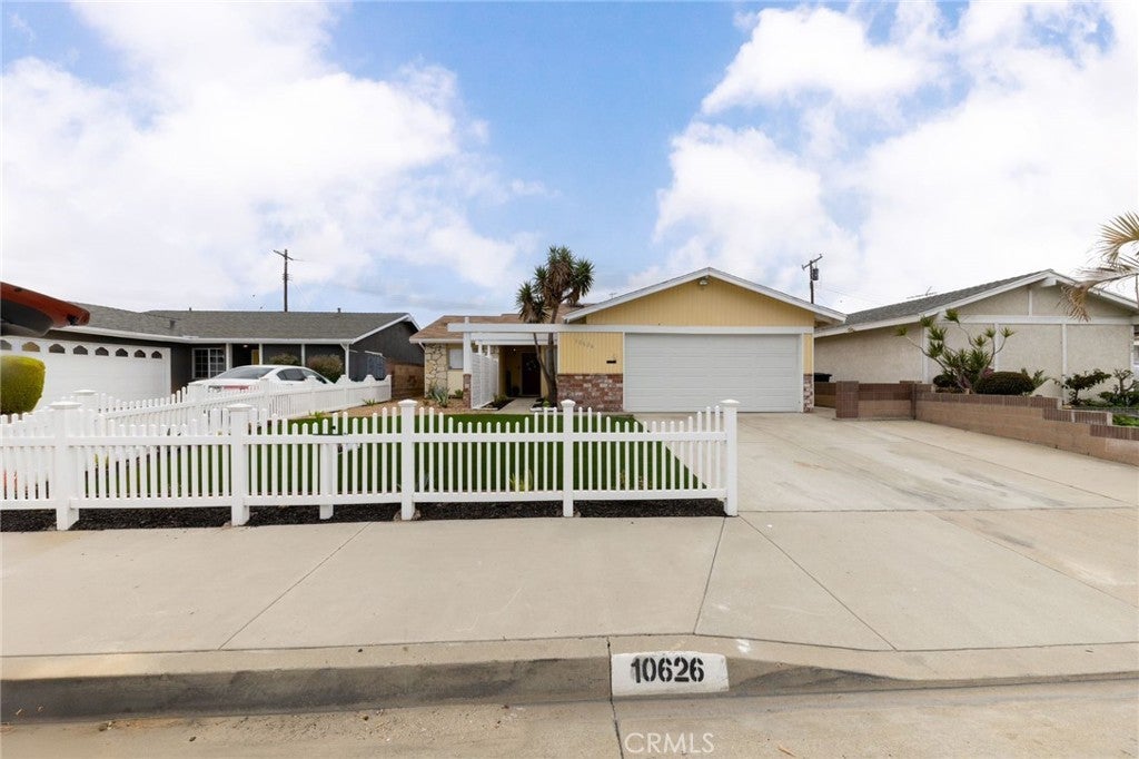 Photo of Listing #OC25083035