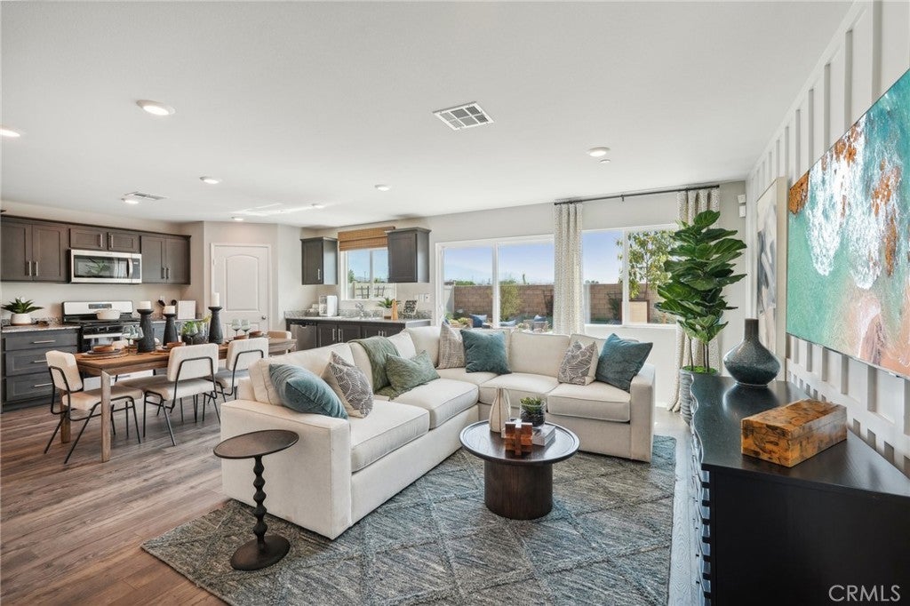 Photo of Listing #SW25083218