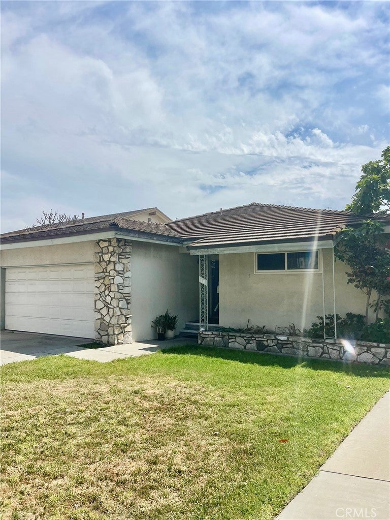 Photo of Listing #MB25083222