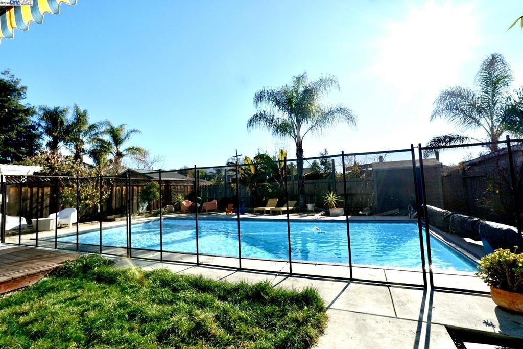 Photo of Listing #41093416