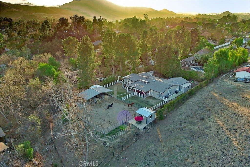 Photo of Listing #SR25083324