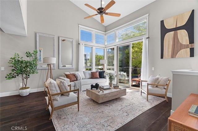 5527 Strand 106, Hawthorne.