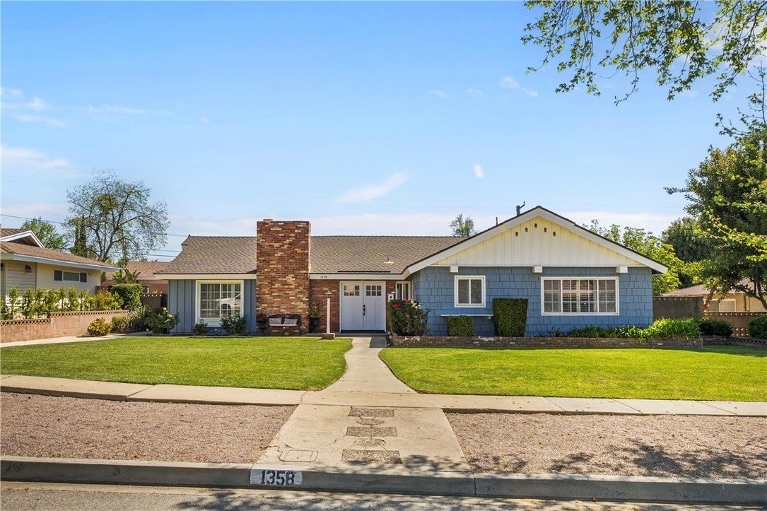 Photo of Listing #DW25083735