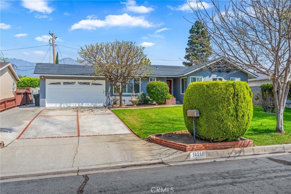 Photo of Listing #IV25083724