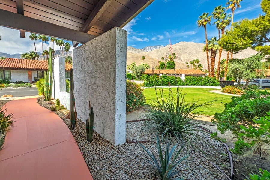 1356 Primavera Drive, Palm Springs