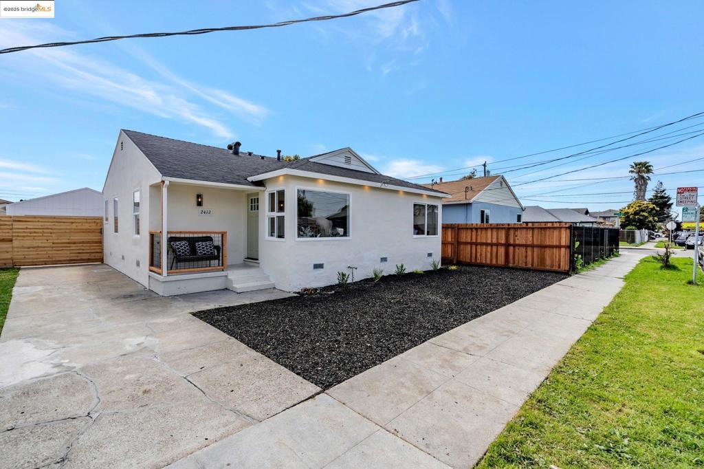 Photo of Listing #41093543