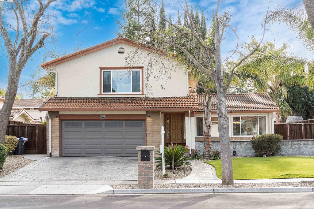 Photo of Listing #41093542