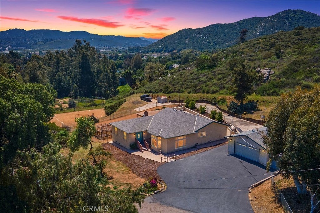 Photo of Listing #CV25083064