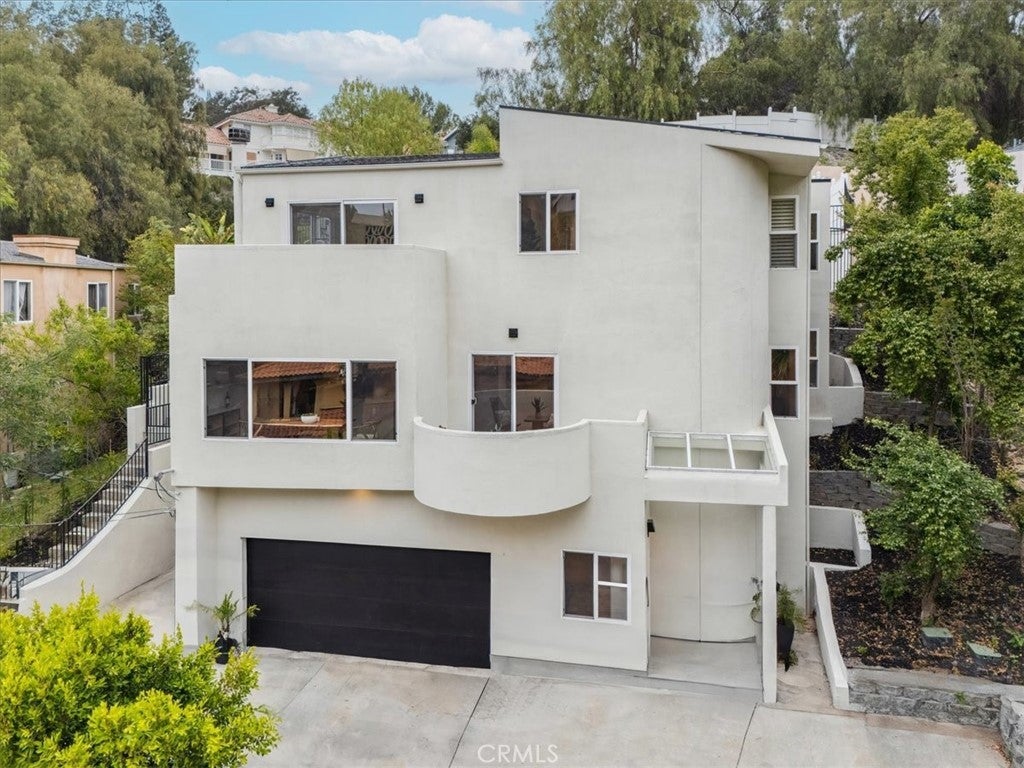 Photo of Listing #SR25083378