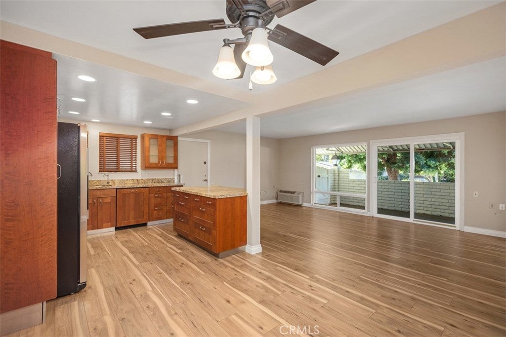 Photo of Listing #OC25078574