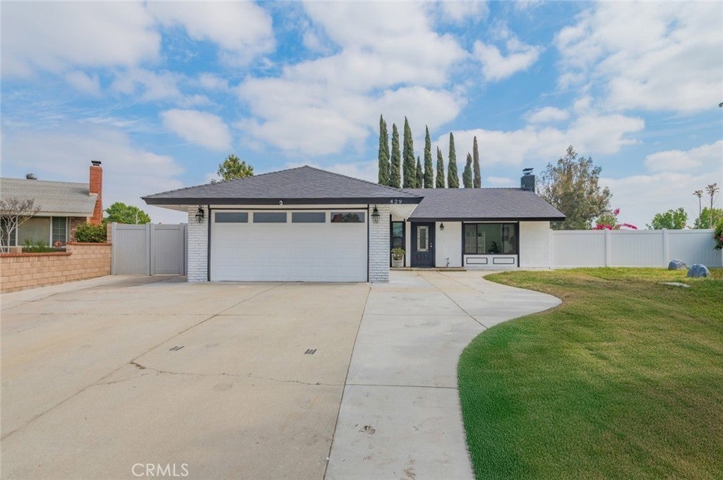 Photo of Listing #TR25083358