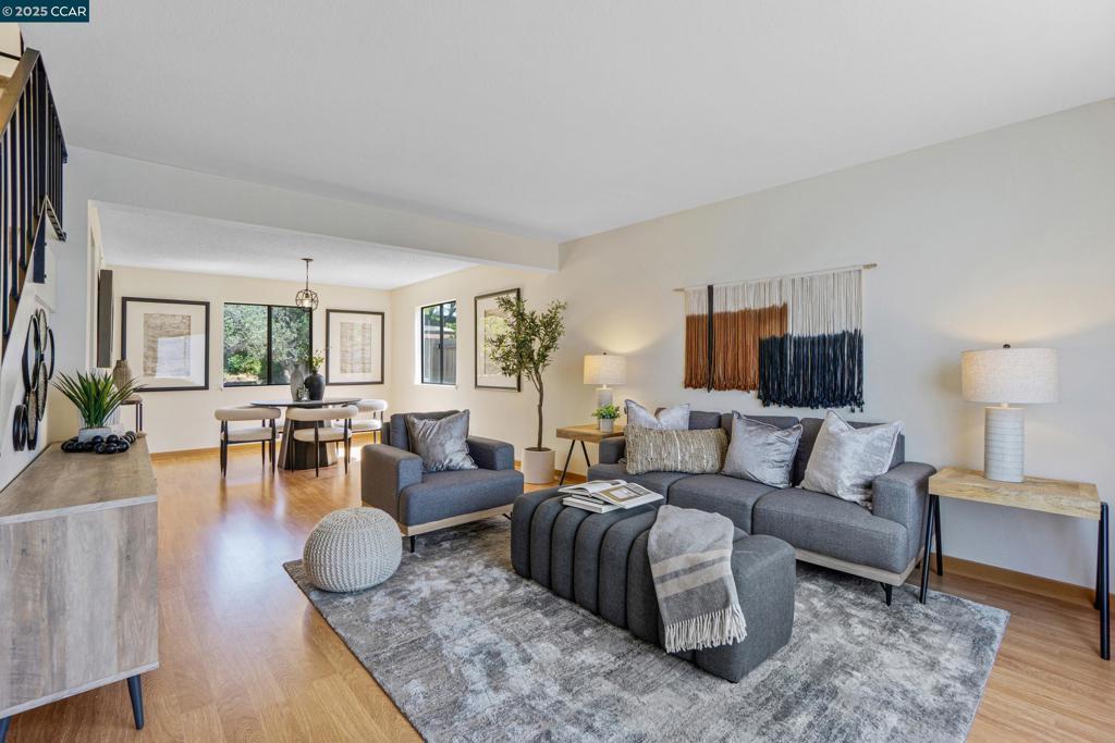 Photo of Listing #41093608