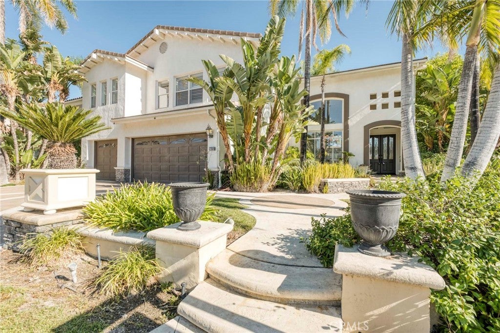 Photo of Listing #SR25084082