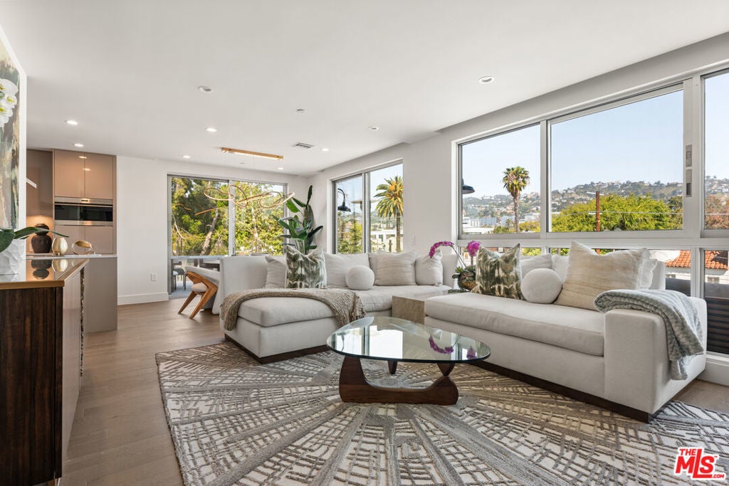 Photo of Listing #25525289