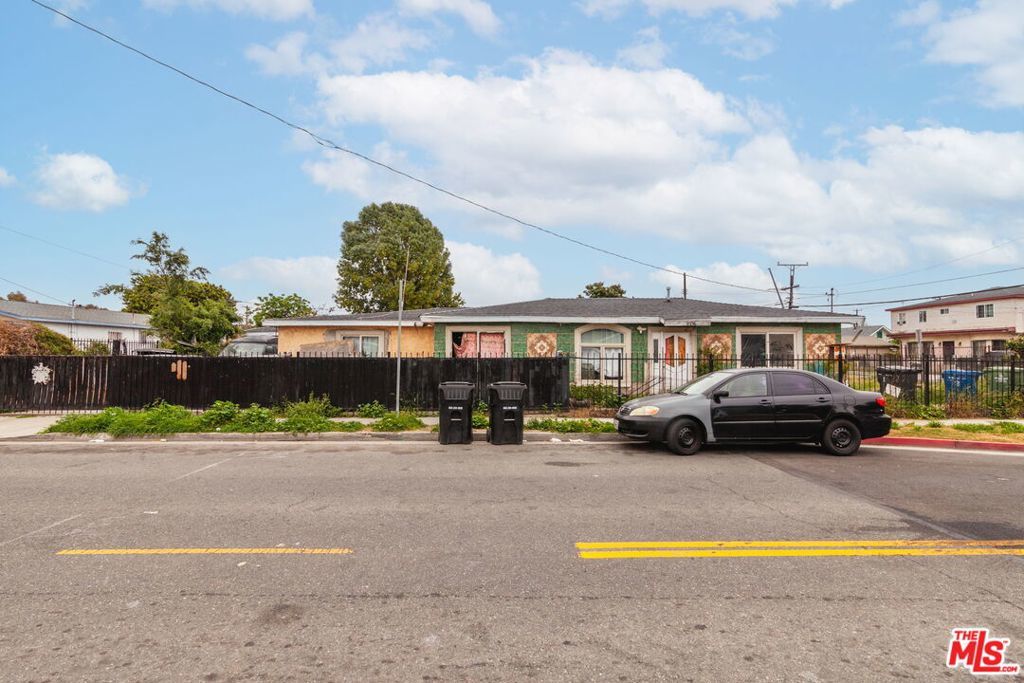 Photo of Listing #25526493