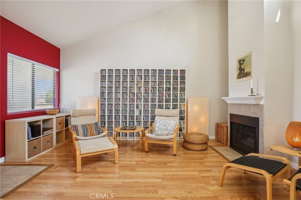 Photo of Listing #PW25076476