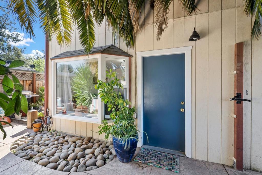 Photo of Listing #ML82001936