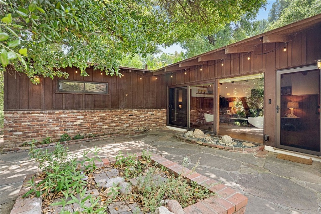 Photo of Listing #SR25083300