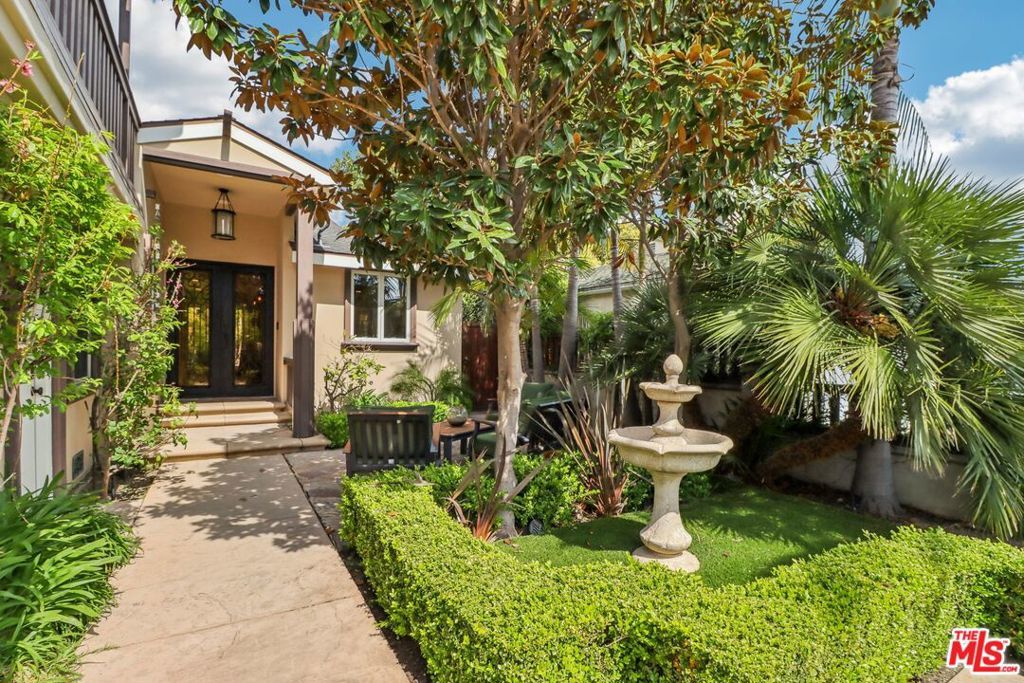 Photo of Listing #25526403