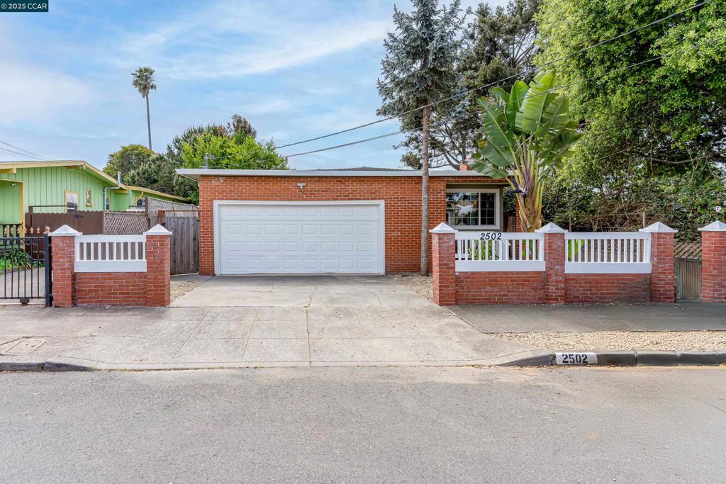 Photo of Listing #41093719