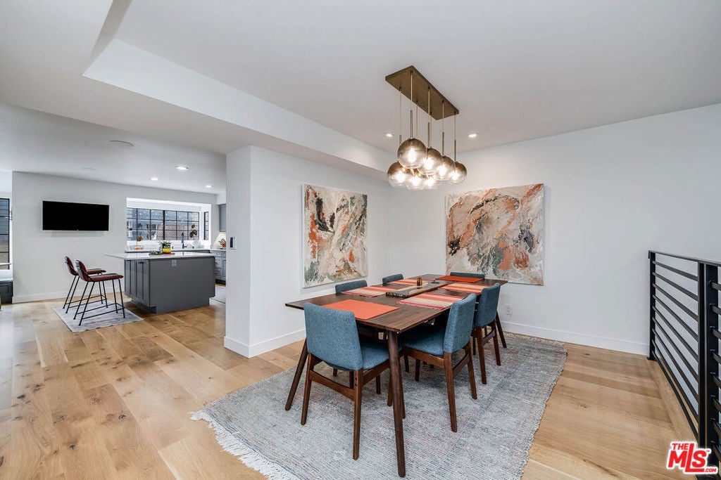 Photo of Listing #25526689