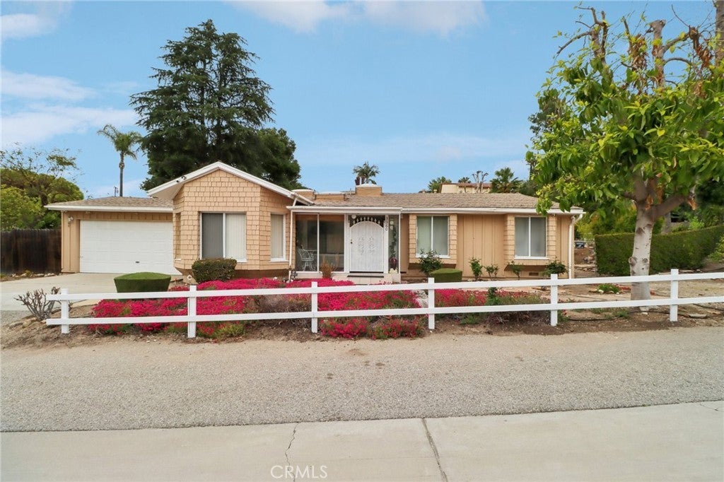 Photo of Listing #PW25083740