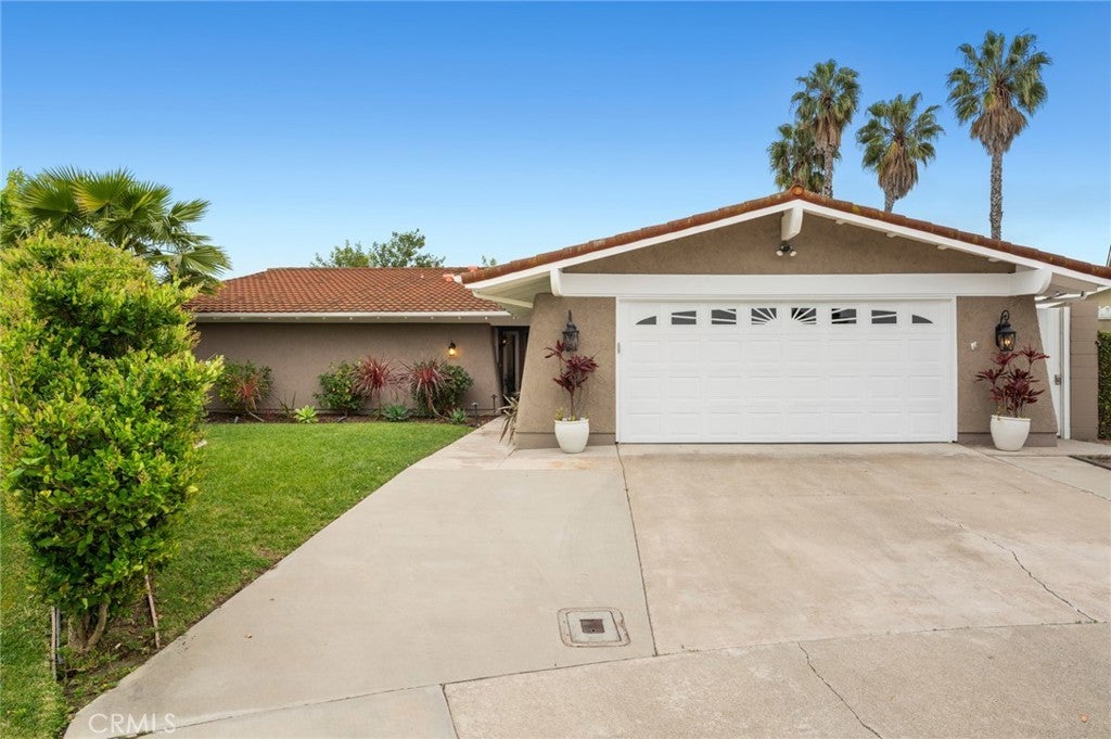 Photo of Listing #NP25084963