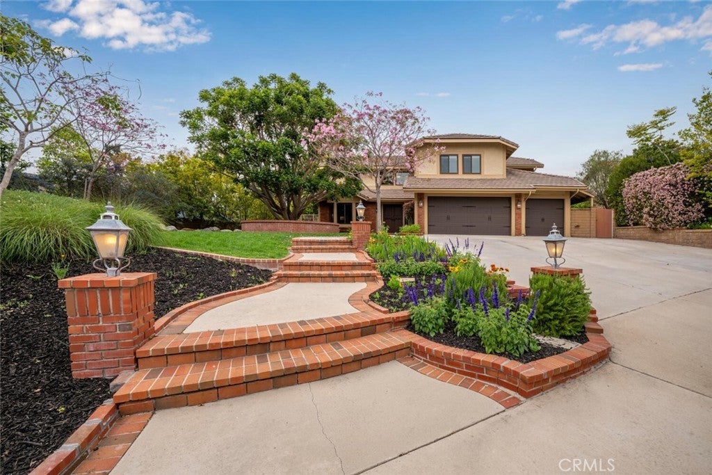 Photo of Listing #OC25085095