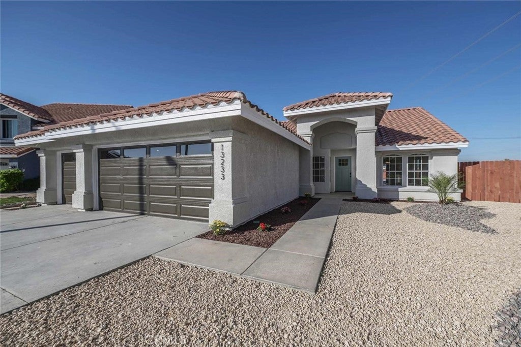 Photo of Listing #IV25085259