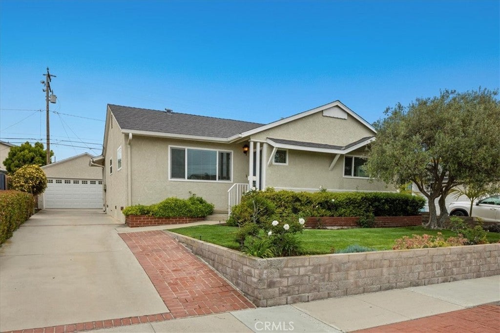 Photo of Listing #SB25059862