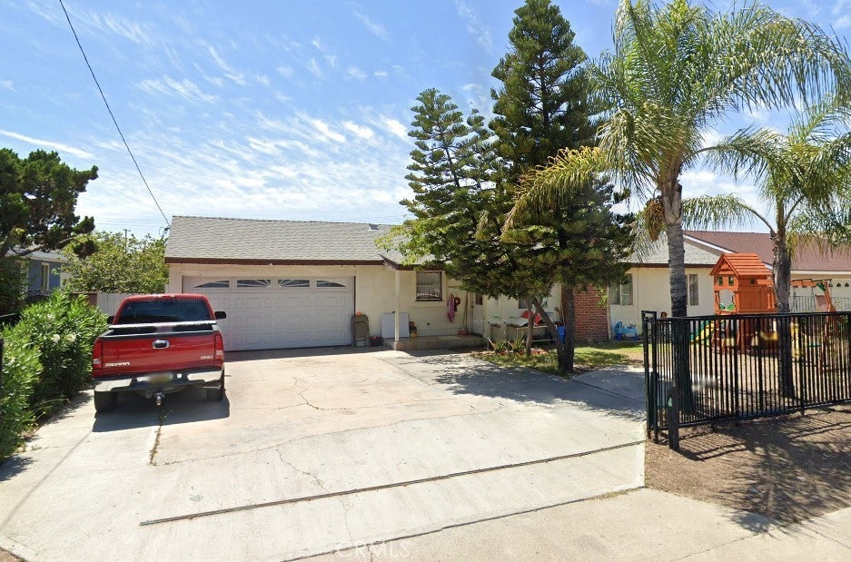 Photo of Listing #OC25085586