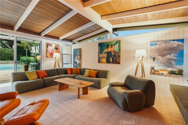 6944 Crest Rd., Rancho Palos Verdes.