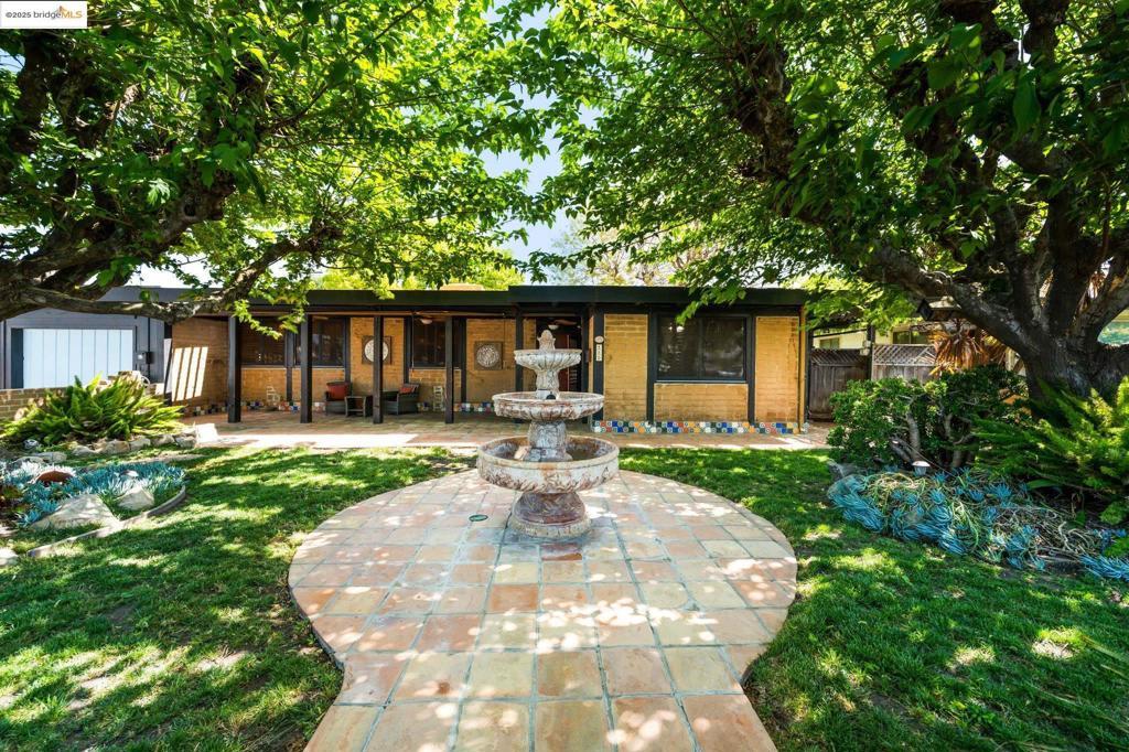 Photo of Listing #41093904