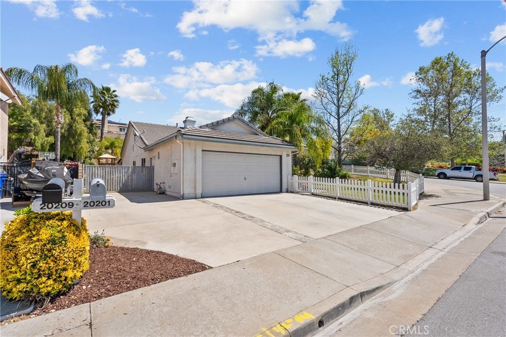 Photo of Listing #SR25085515