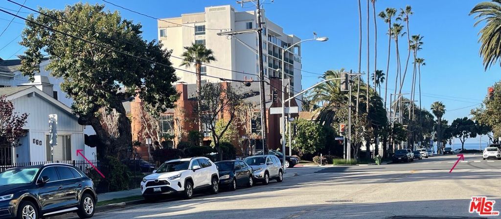 Photo of Listing #25526883